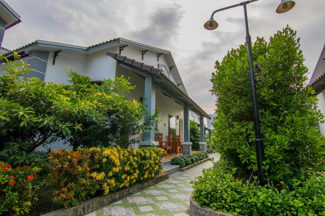 Tay Tien Bungalow Дуонг-Донг Экстерьер фото